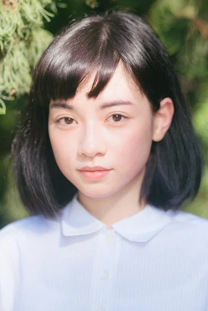 Яо Айнин